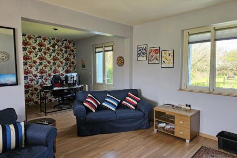 Property Image 4
