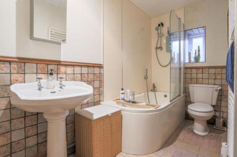 Bathroom.jpeg