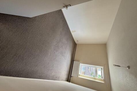Bedroom with carpet