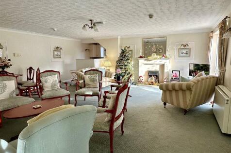 communal lounge
