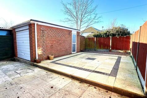 garage &amp; garden