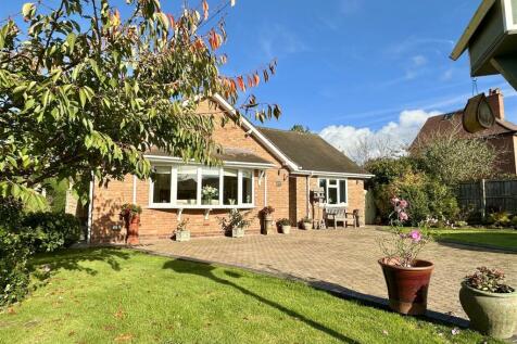 front &amp; garden