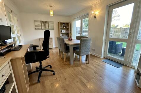family/dining room