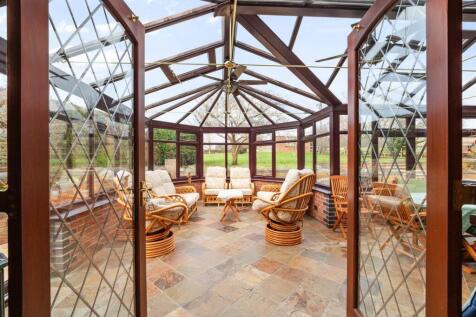 sitting room to conservatory