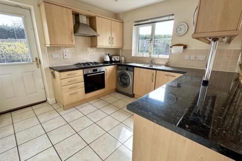 dining/kitchen