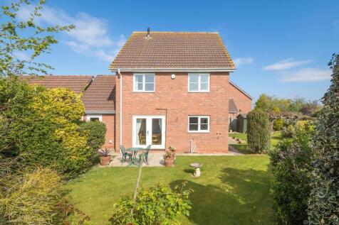garden to house