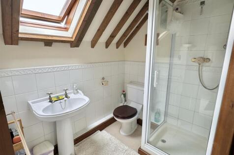 shower room (bed 3)