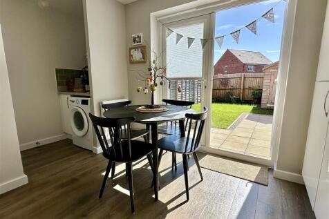 dining/kitchen