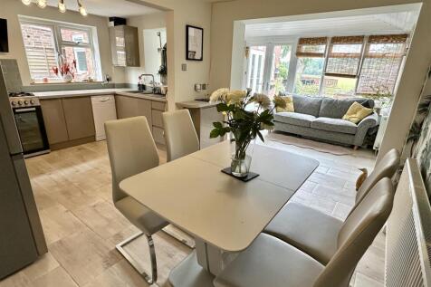 dining/kitchen/family room