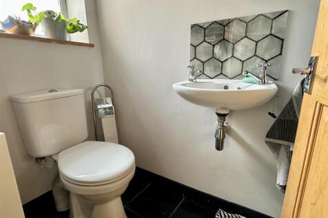 downstairs wc