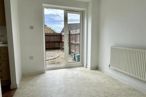 dining/kitchen