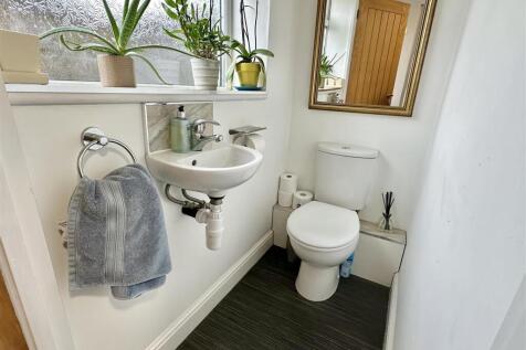 downstairs wc