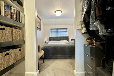 master /dressing area