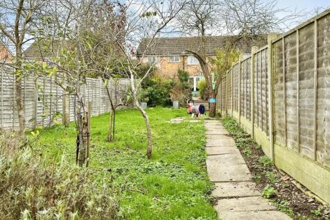 garden to house