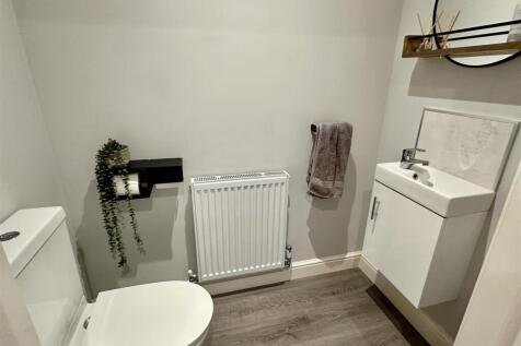 downstairs wc