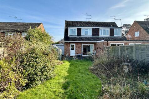 garden to house