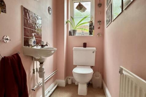 downstairs wc