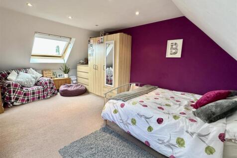 bedroom 4 (loft)