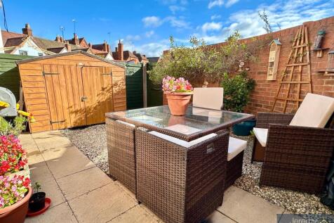 courtyard garden