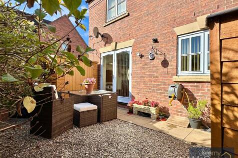courtyard garden