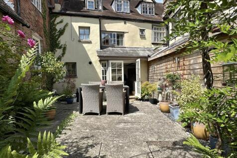 courtyard garden