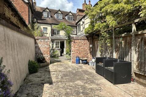 courtyard garden