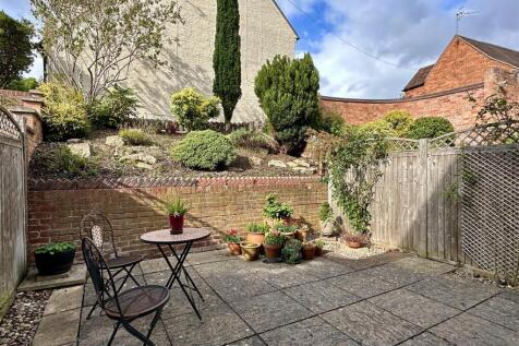 courtyard garden