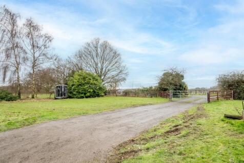 gate &amp; driveway