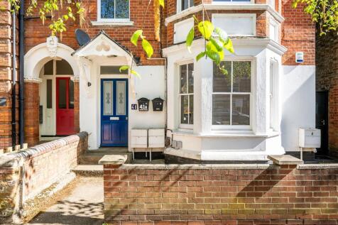 250417 - 41a Warwick Avenue, Bedford - 02