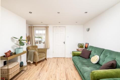 250417 - 18 Bedford Road, Great Barford - 15