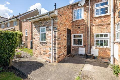 250417 - 18 Bedford Road, Great Barford - 02