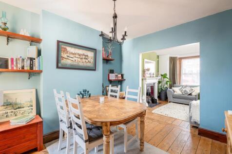 250417 - 99 George Street, Bedford - 09