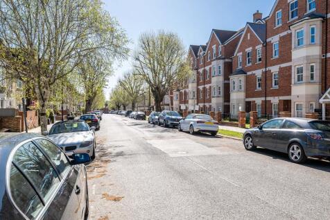 250417 - 41a Warwick Avenue, Bedford - 04
