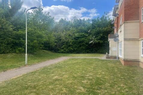 17 Gillispie Close - 4