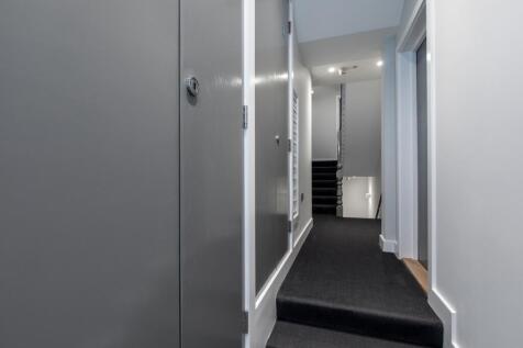 entrance_door