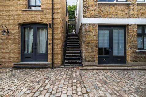 entrance_door