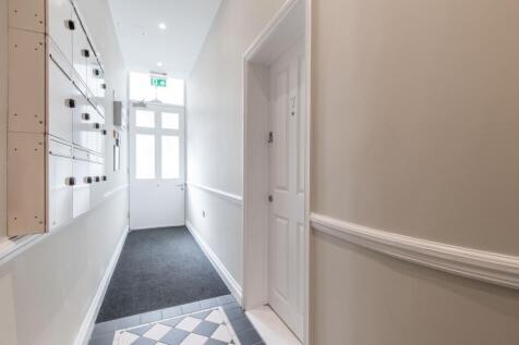 entrance_area