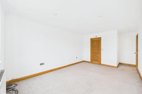 Principal Bedroom 2