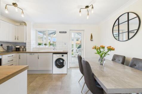 Kitchen/Dining