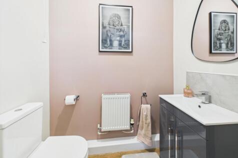 Ground Floor Cloak/W.C