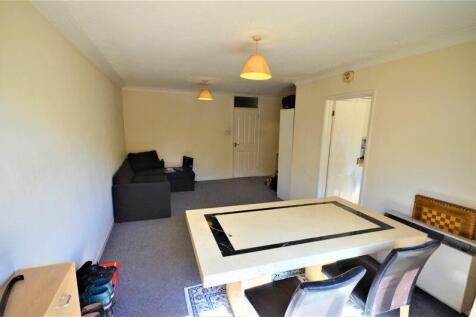 Lounge/Dinning Room 