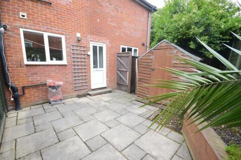 PRIVATE PATIO
