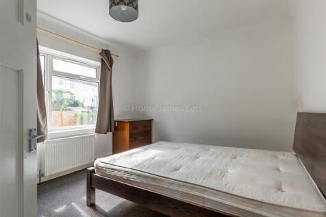10313 Bedroom4.jpg