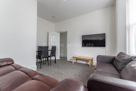 BR17 Living Room.jpg