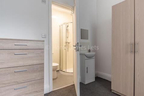 17897842-Bedroom1ES1.jpg