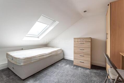 17897842-Bedroom61.jpg