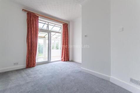 18748908 Bedroom1(2).jpg