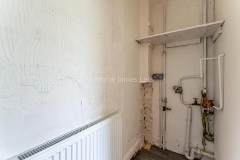 18748908 LaundryArea(1).jpg