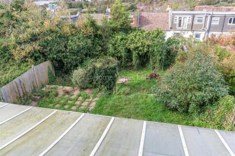 18748908 Garden(1).jpg