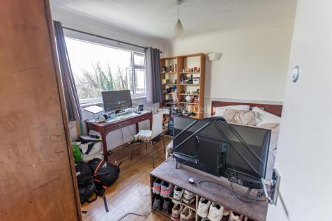 17899371 Bedroom 3F.jpg